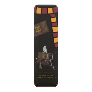 Harry Potter Bookmark – Hogwarts Luggage Design